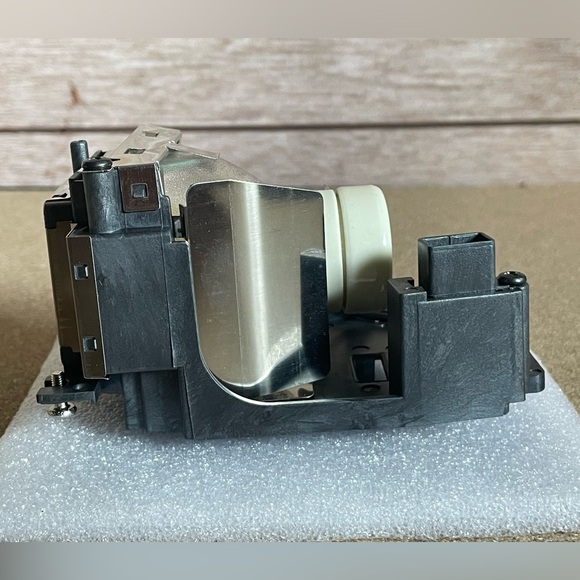 Rembam POA-LMP132 Premium Quality Replacement Projector Lamp New - Picture 4 of 8